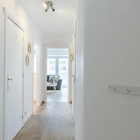 Huswell - Cosy Close To The Apartamento Blankenberge